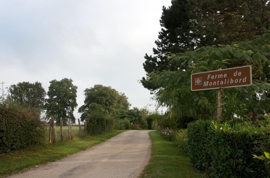 Ferme De Montalibord Villa Vescours Luaran gambar